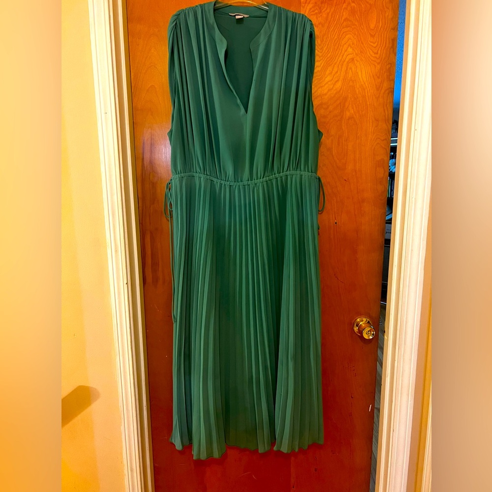H&M pleated dress.